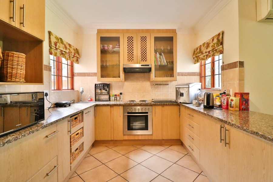 To Let 3 Bedroom Property for Rent in The Coves North West